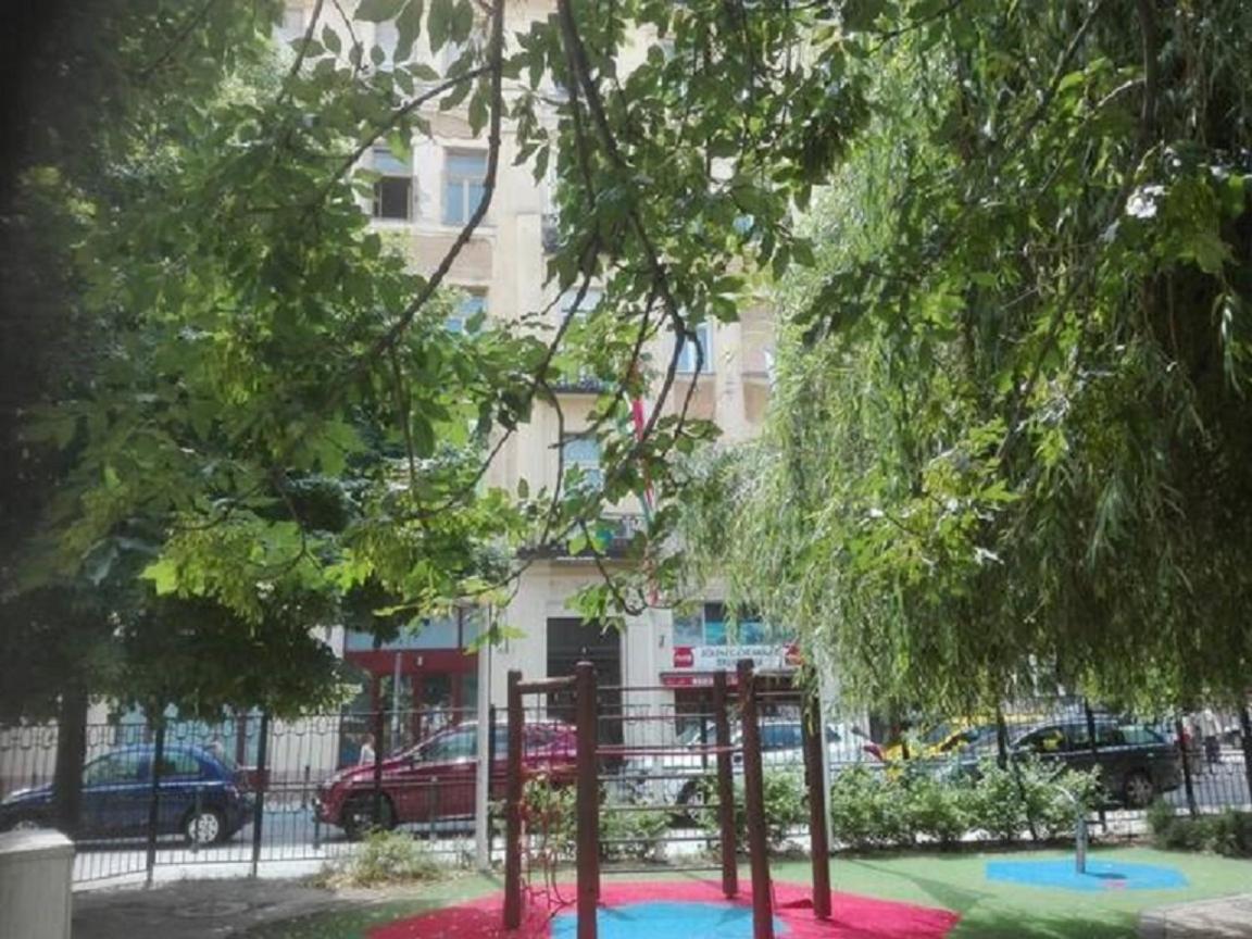 A Quiet Studio In The Heart Of The City Budapest Exterior foto